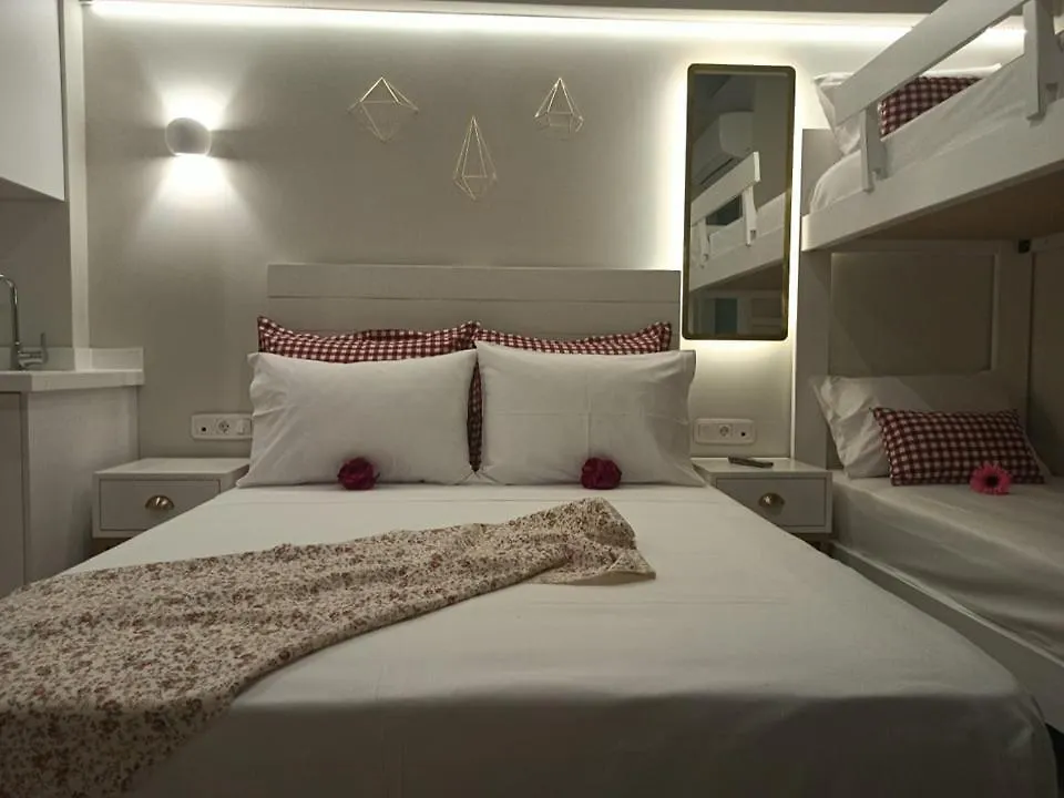 Anastasia Mare Luxury Stavros